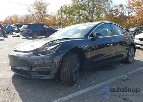 2020 Tesla Model 3 Standard Range Plus Rear-Wheel Drive/Standard Range Rear-Wheel Drive из США, поврежденный, VIN 5YJ3E1EA2LF633689